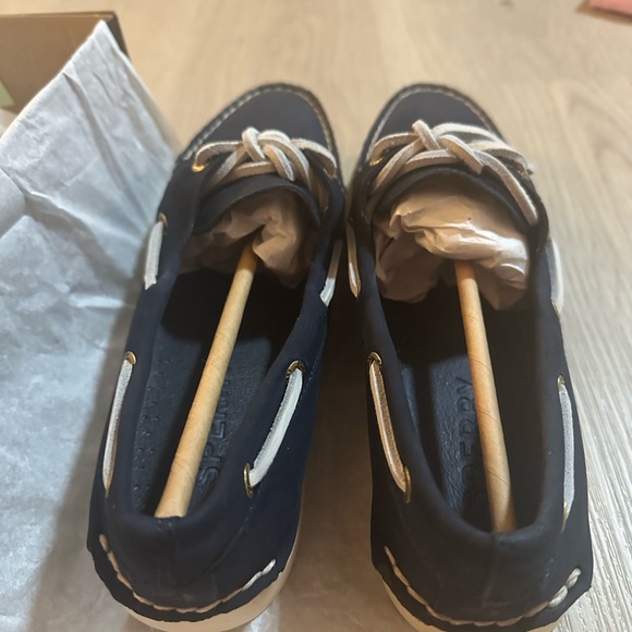 Sperry shoes - Picture 3 of 10
